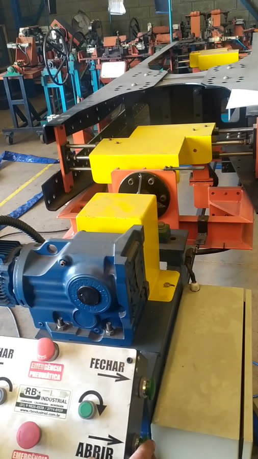 Dispositivo eletropneumático giratório
