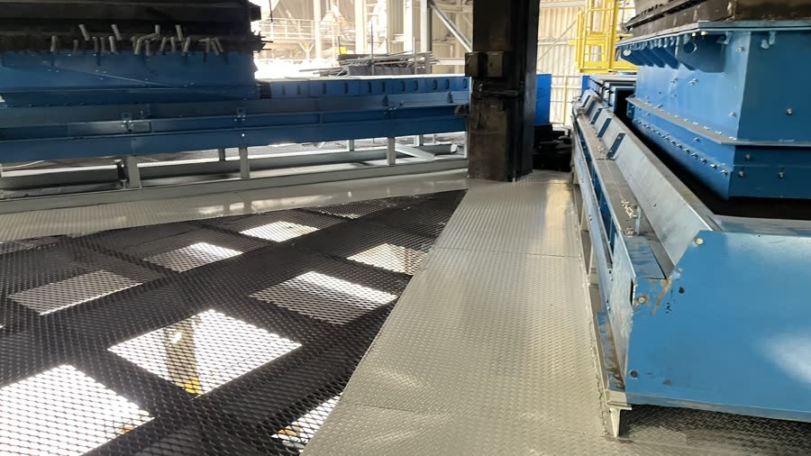 Montagem de balança dosadora industrial